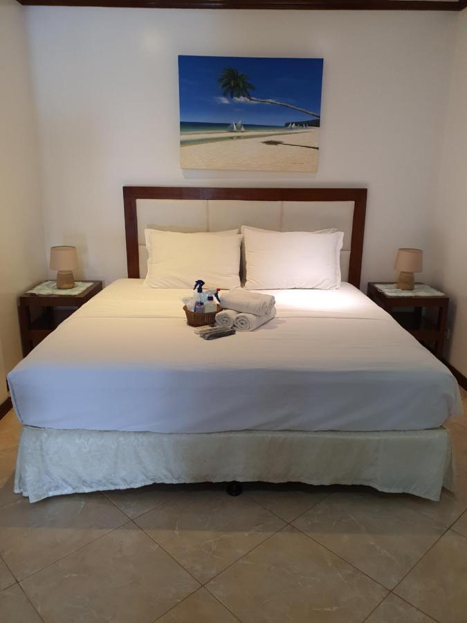 Manoc-Manoc Greenyard Inn חדר תמונה